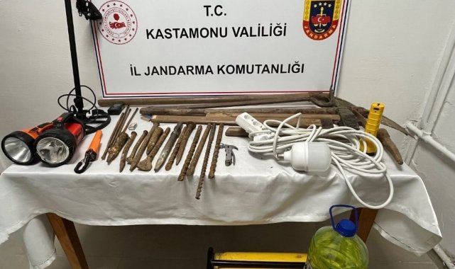 Kastamonu'da define avcıları suçüstü yakalandı