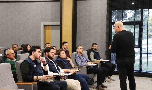 Kütahya OSB'de 'Dijital dönüşüm ve yapay zekâ' eğitimi