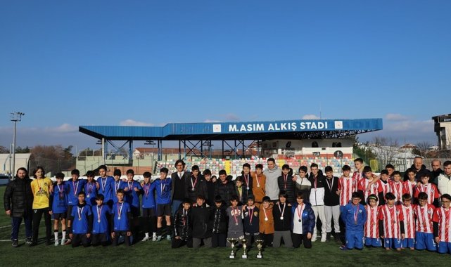 Kütahya'da 'Yıldız Erkek Futbol İl Birinciliği' müsabakaları tamamlandı