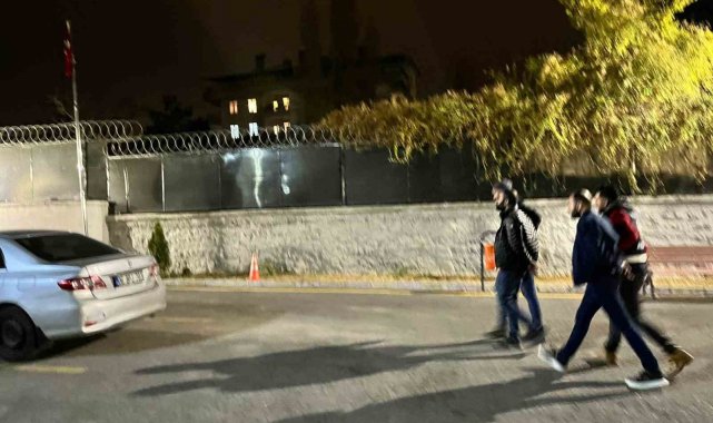 Mado Kafe'de 1 kişinin yaralandığı silahlı kavganın görüntüleri ortaya çıktı