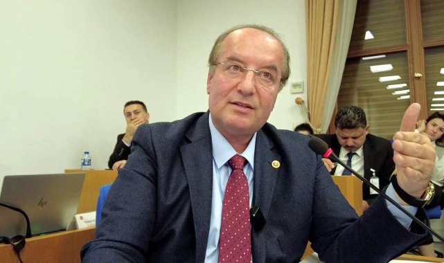 Milletvekili Akay : " KARDEMİR'de kim ne iş yapıyor, belli değil"