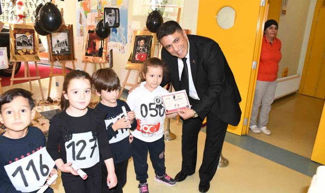 Minik GKV'lilerin Atatürk sevgisi duygulandırdı
