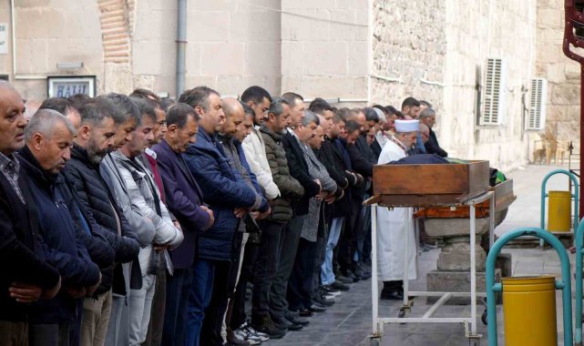 Niğde'de evde ölü bulunan adam defnedildi