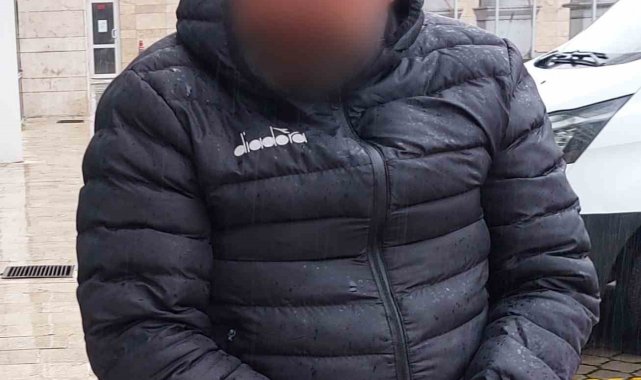 Oğlunu bıçakla yaralayanı bıçakladı