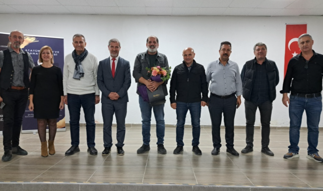 Ressam Kadir Ablak Yalova'da Bilsem'in konuğu oldu