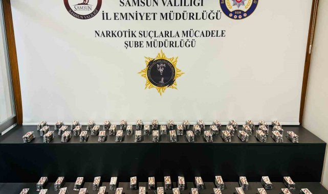 Samsun'da 7 bin 280 sentetik ecza hapı ele geçirildi