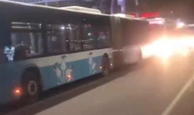 Şanlıurfa'da otobüs ile motosiklet çarpıştı: 2 yaralı