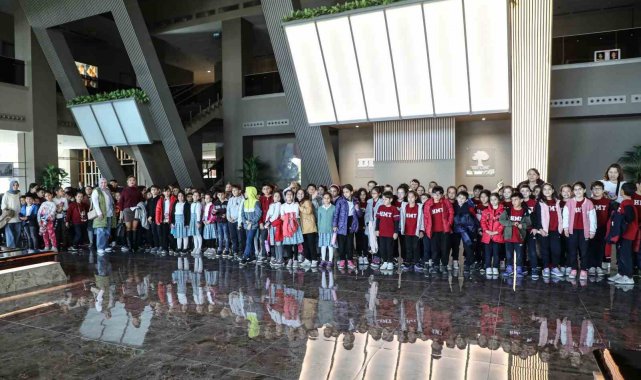 Şehitkamil'den çocuklara tiyatro şenliği