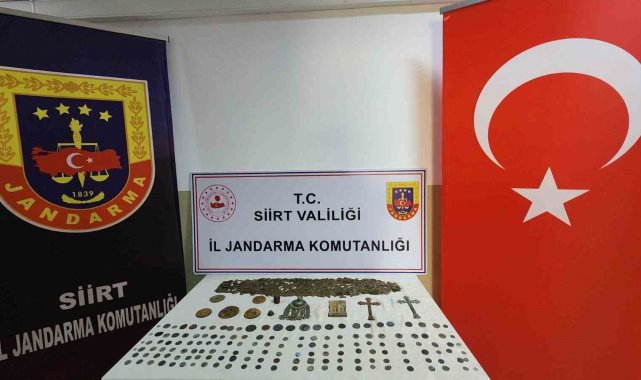 Siirt'te iki adreste binlerce sikke ve obje ele geçirildi