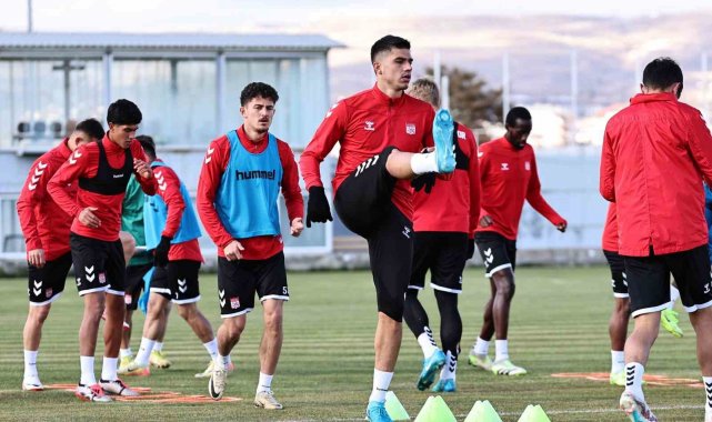 Sivasspor, Fenerbahçe maçının hazırlıklarını sürdürdü