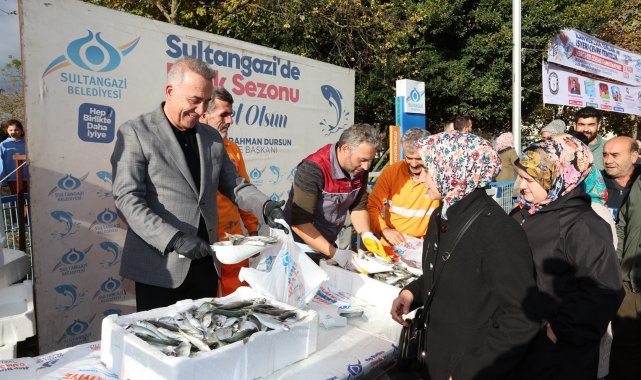 Sultangazi Belediyesi'nden ücretsiz balık dağıtımı