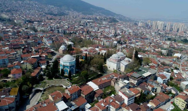 Tarihi cami ve türbelerden güvenlikçilerin çekilmesine AK Parti İl Başkanı Gürkan'dan tepki