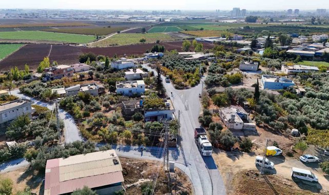 Tarsus'ta kırsal yollar yenileniyor