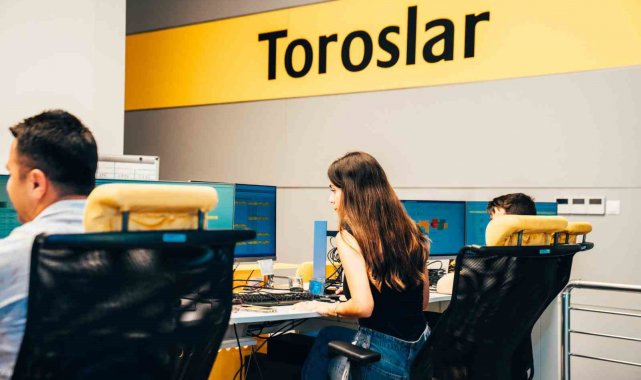 Toroslar EDAŞ bakım ve yatırımları ile Adana'yı aydınlatıyor