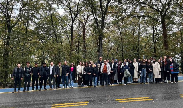 Üniversiteli öğrenciler Sakarya'nın tarihinde yolculuğa çıktı