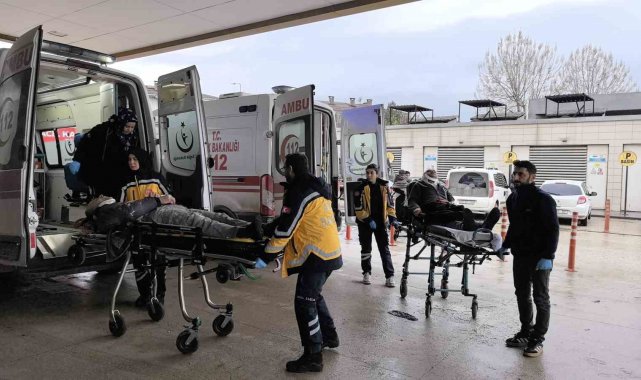 2 otomobil çarpıştı, 2 kişi yaralandı