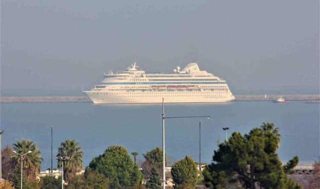 857 Rus turist Samsun'da