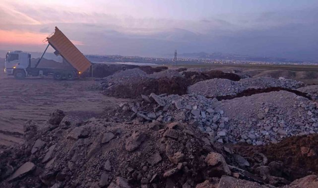 Adıyaman'da dört ayda 293 bin ton hafriyat kent dışına taşındı