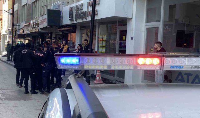 Aksaray'da bıçaklı kavga: 1 yaralı