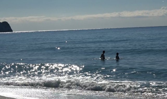 Alanya'da Aralık ayında deniz keyfi