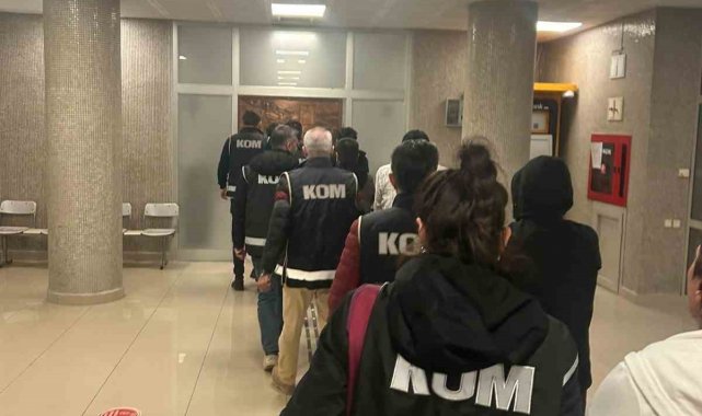 Antalya'da gasp şüphelisi 7 kişi tutuklandı