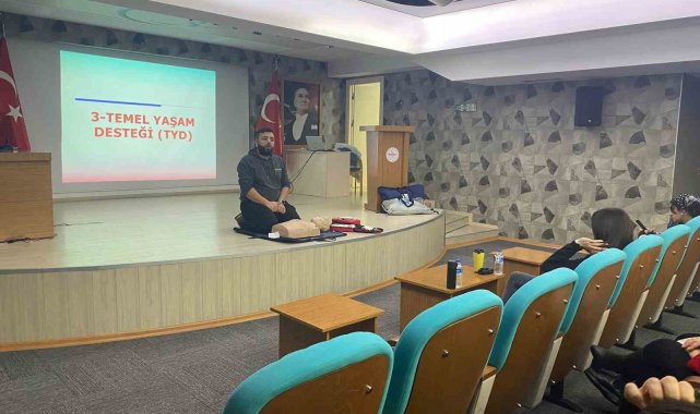 Arama kurtarma ekiplerine ilk yardım eğitimi