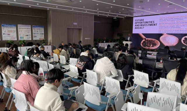 ATÜ'lü akademisyen, Çin'de Türkiye'nin baharatlarını anlattı