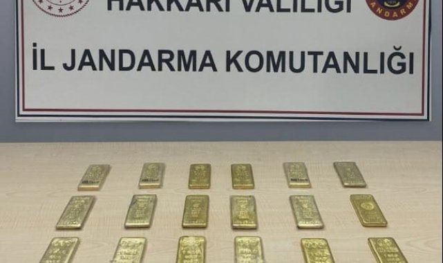 Ayakkabılarının içerisinden 54 milyon TL'lik külçe altın çıktı