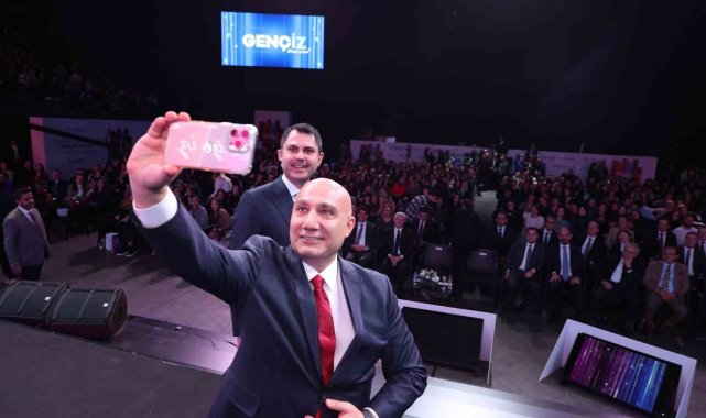Bakan Kurum: "Sizlere plastikle kaplı bir dünyayı miras bırakmak istemiyoruz"