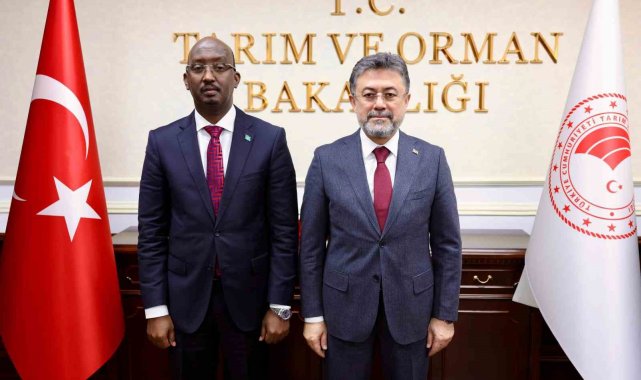 Bakan Yumaklı, Somali Balıkçılık ve Mavi Ekonomi Bakanı Aden ile görüştü