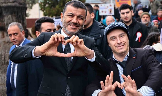 Balonlar 'Engelsiz bir dünya' için gökyüzüne bırakıldı