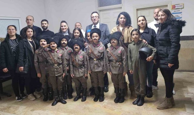 Bandırma'da tarih bilinci, minik öğrencilerden anlamlı ziyaretler