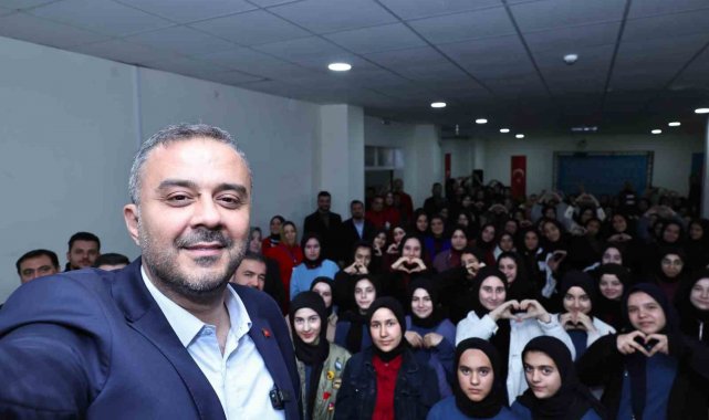 Başkan Toptaş'tan gençlere destek ve müjde