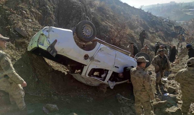 Batman'da otomobil şarampole uçtu: 1 ölü, 6 yaralı