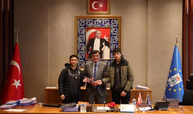 Belediye Başkanı Kahveci'den genç dron sporcusuna destek