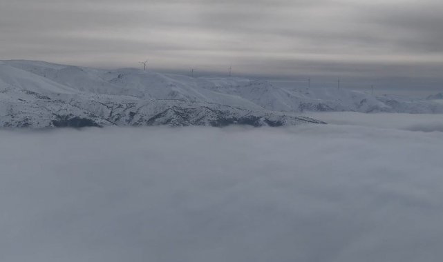 Bitlis'te sislerin kapladığı muhteşem manzara