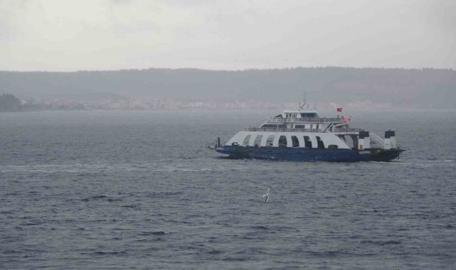 Bozcaada ve Gökçeada'ya bugünkü tüm feribot seferleri iptal edildi