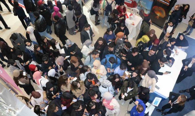 Cumhurbaşkanlığı Güneydoğu Kariyer Fuarı Şanlıurfa'da başladı