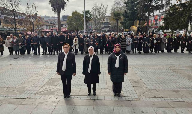 Dünya Kadın Hakları Günü Gölcük'te kutlandı