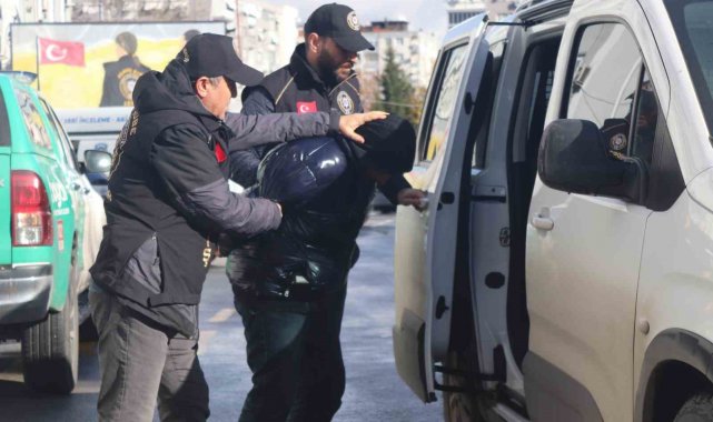 Duvarı kırıp 35 yıllık komşusunun eşyalarını çalmıştı, "Alkolün etkisindeydim" dedi