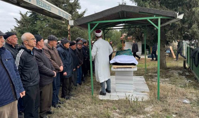 Edirne'deki kazada hayatını kaybeden 2 kişi Tekirdağ'da defnedildi