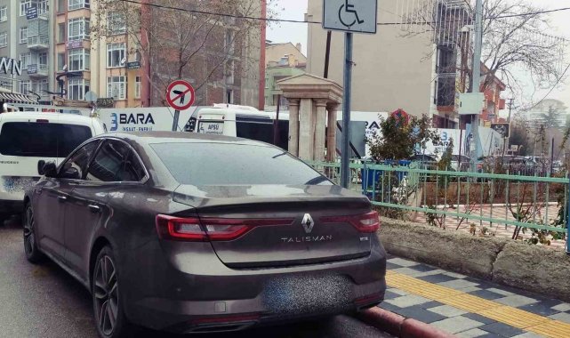 Engelli araç park yerine usulsüz park gerçekleştiren sürücülere yönelik denetim