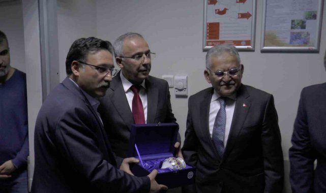 ERÜ'de yeni alınan 'anjiyografi' ve 'ultrasonografi' cihazı hizmete başladı