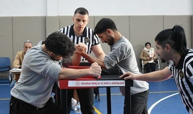 Erzurum'da bilekler yarıştı