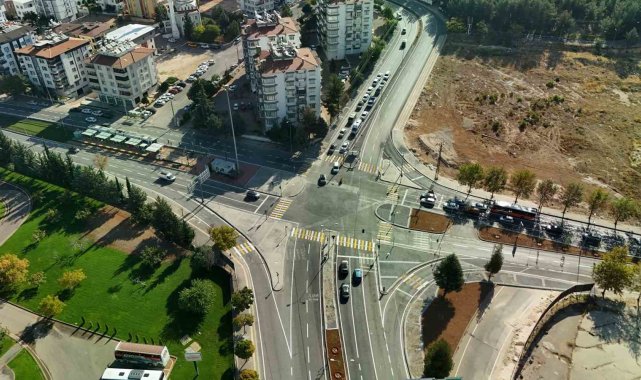 Gaziantep Büyükşehir'den 10 yılda 15 katlı kavşak