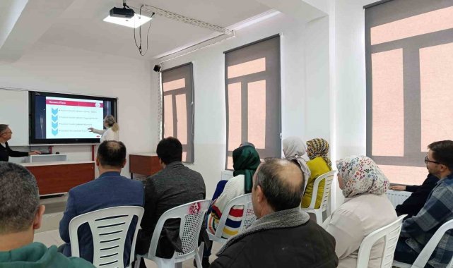 Hisarcık'ta "Kadına Yönelik Şiddetle Mücadele" konulu seminer
