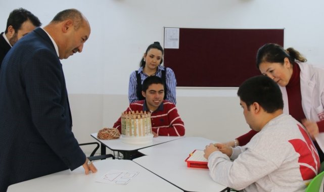 İl Milli Eğitim Müdürü Başyiğit'ten 'Sevgi Denizi Özel Eğitim Uygulama Okulu'na anlamlı ziyaret