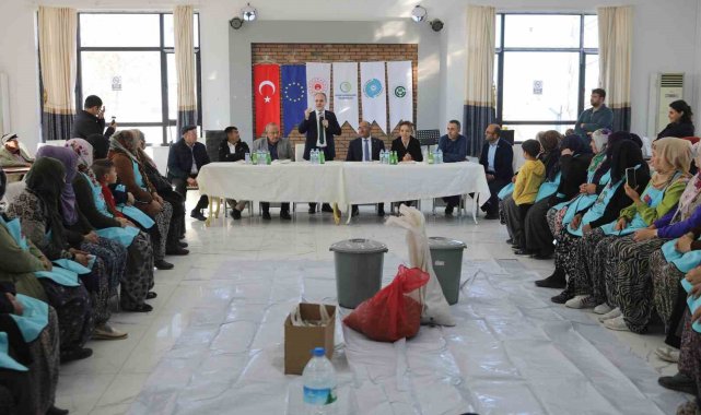 Kadın ve çocuklara susuz tarım, yağmur suyu hasadı eğitimleri veriliyor