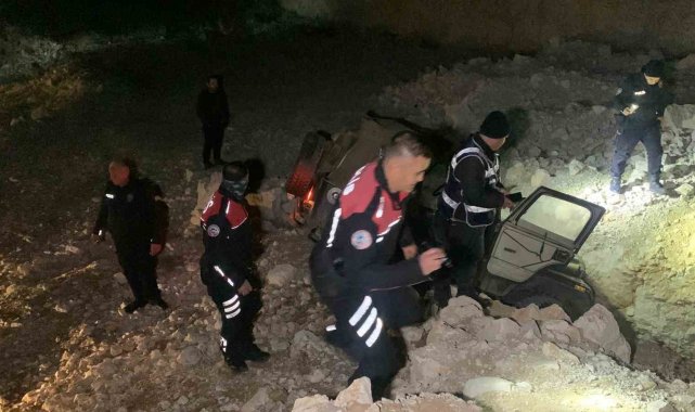 Karaman'da 'dur' ihtarına uymayan sürücü kaza yaptı