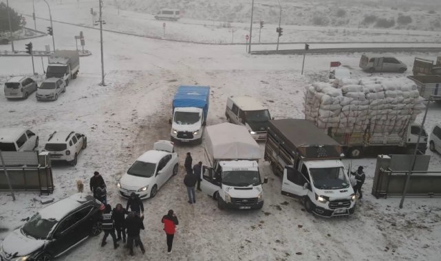 Kars Hayvan Pazarı'nda polis 16 ayrı noktada denetim yaptı